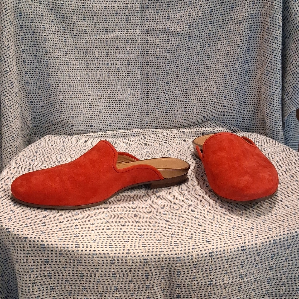 Vionic Willa Red Suede Mules Slides NWOT